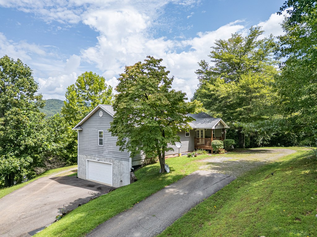 208 Oak Forest Circle