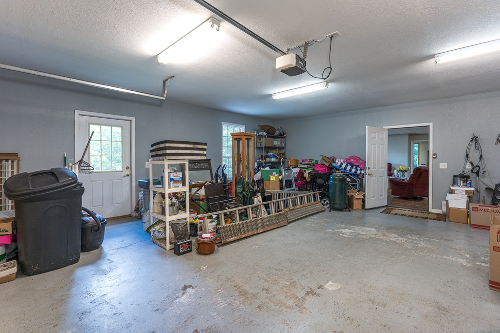 208 Oak Forest Circle