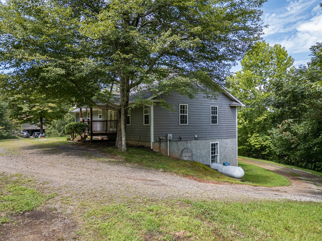 208 Oak Forest Circle