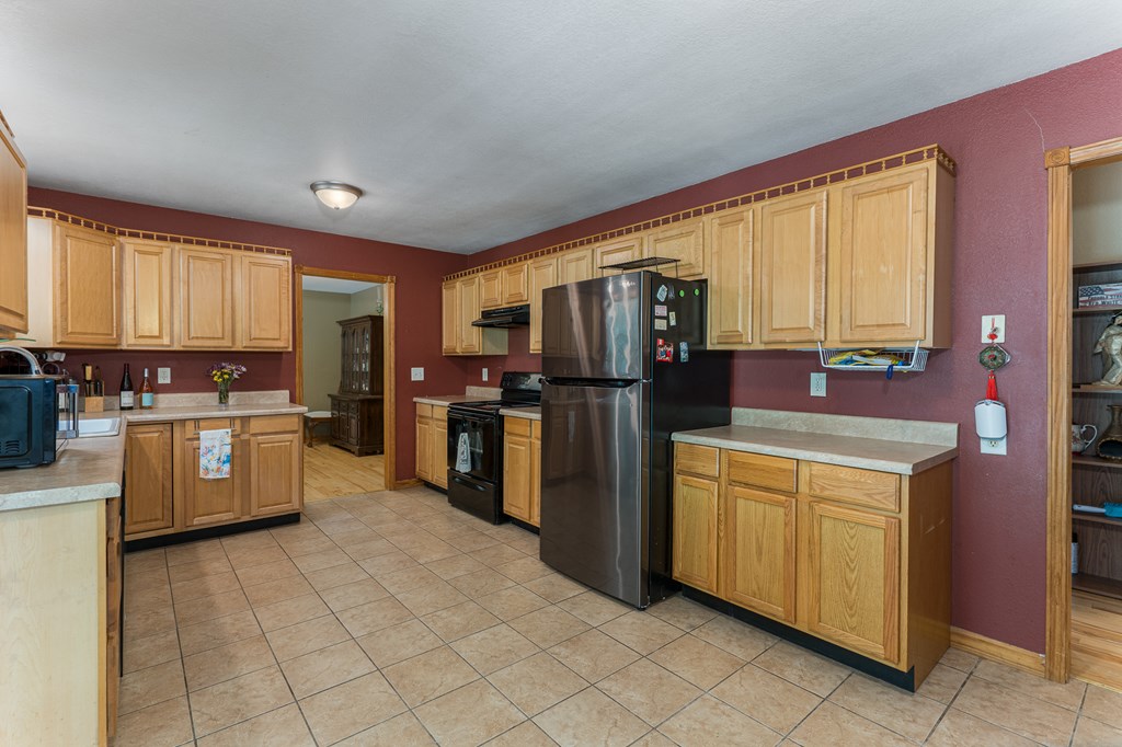 208 Oak Forest Circle