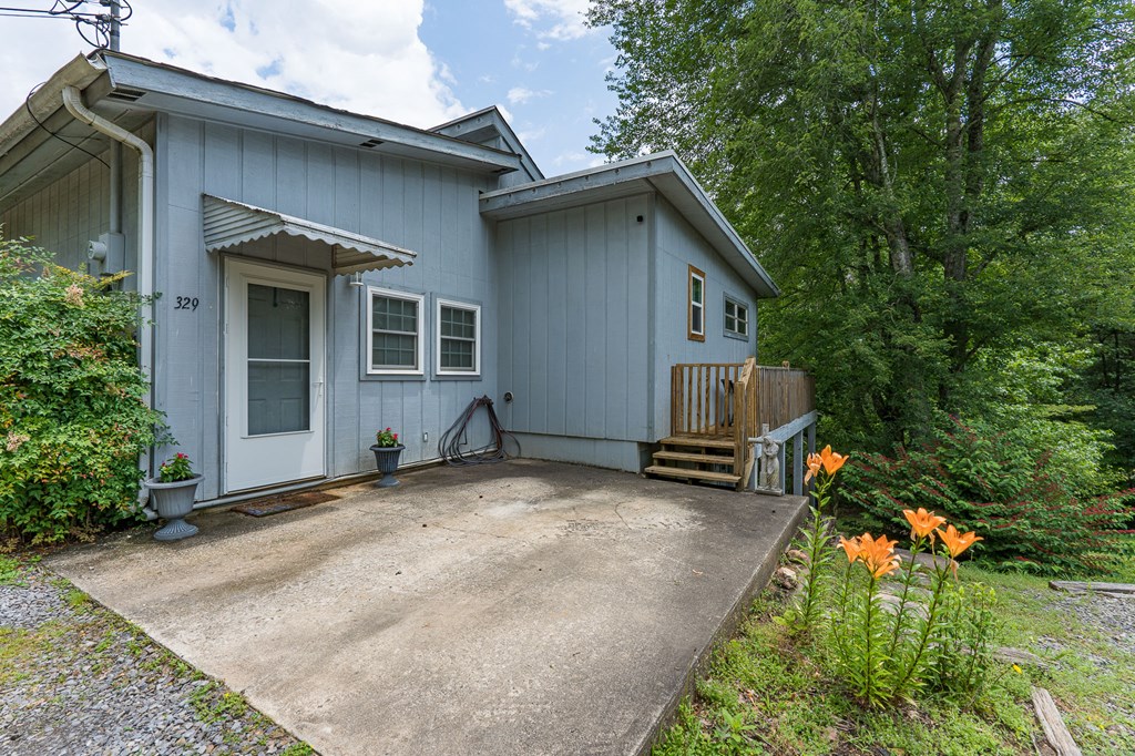 329 Chalet Circle