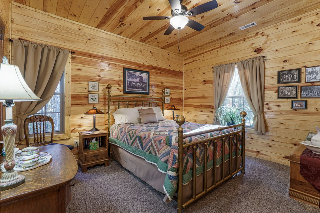 110 Rustic Pine Ridge