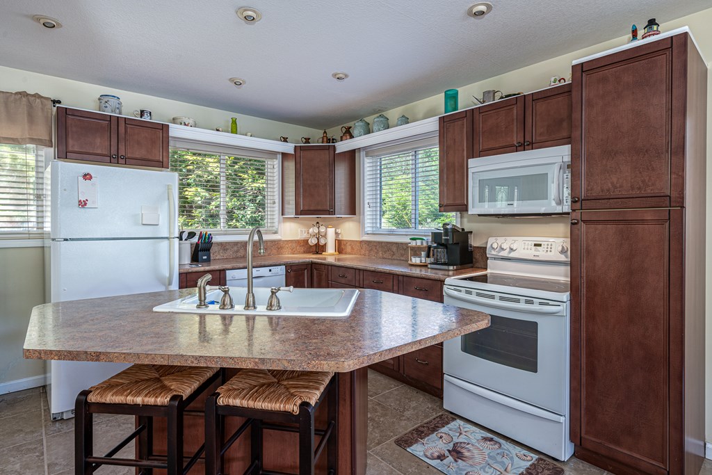 327 Chatuge Village Circle