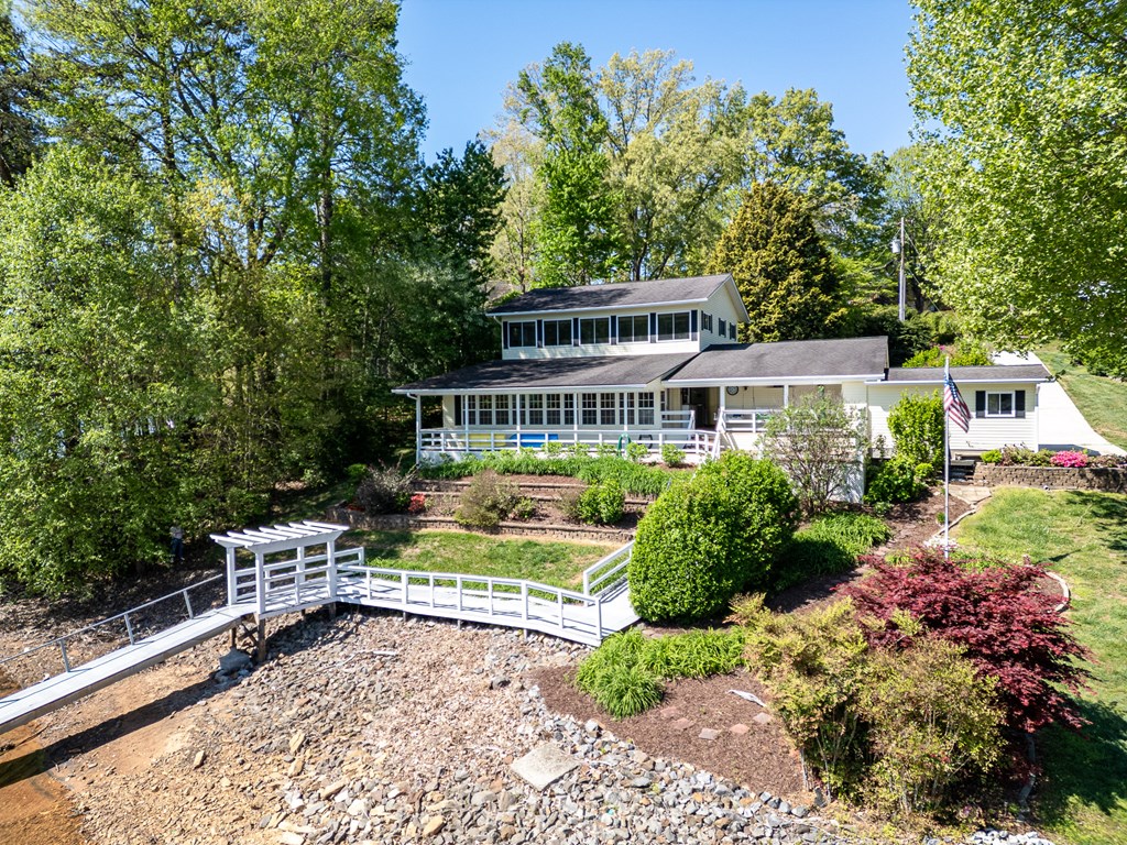 327 Chatuge Village Circle