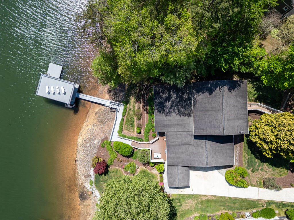 327 Chatuge Village Circle