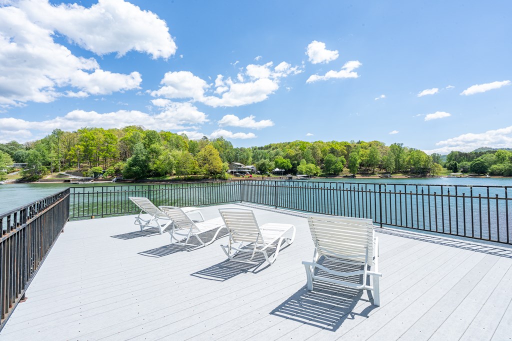 327 Chatuge Village Circle