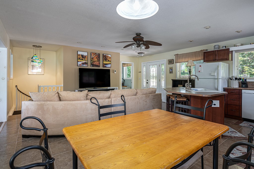 327 Chatuge Village Circle