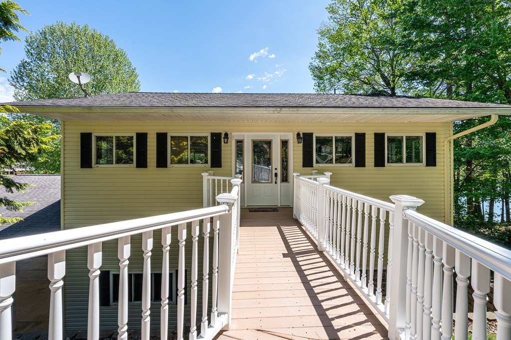 327 Chatuge Village Circle