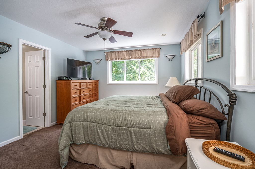 327 Chatuge Village Circle