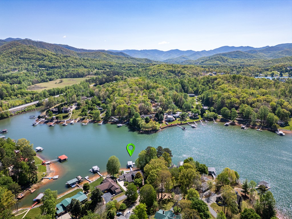 327 Chatuge Village Circle