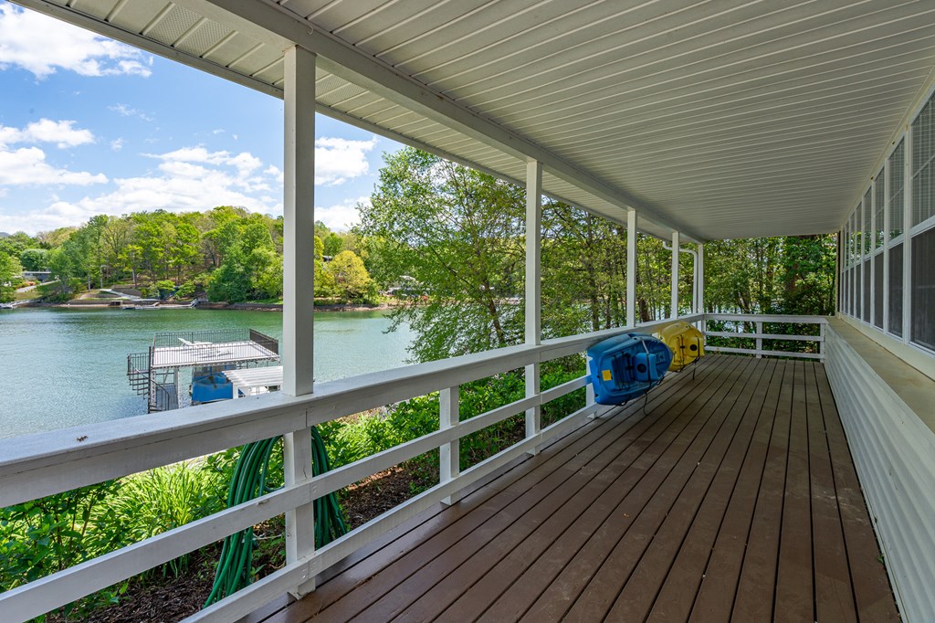 327 Chatuge Village Circle