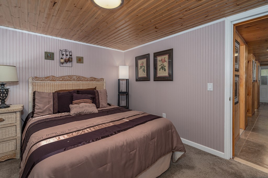 327 Chatuge Village Circle