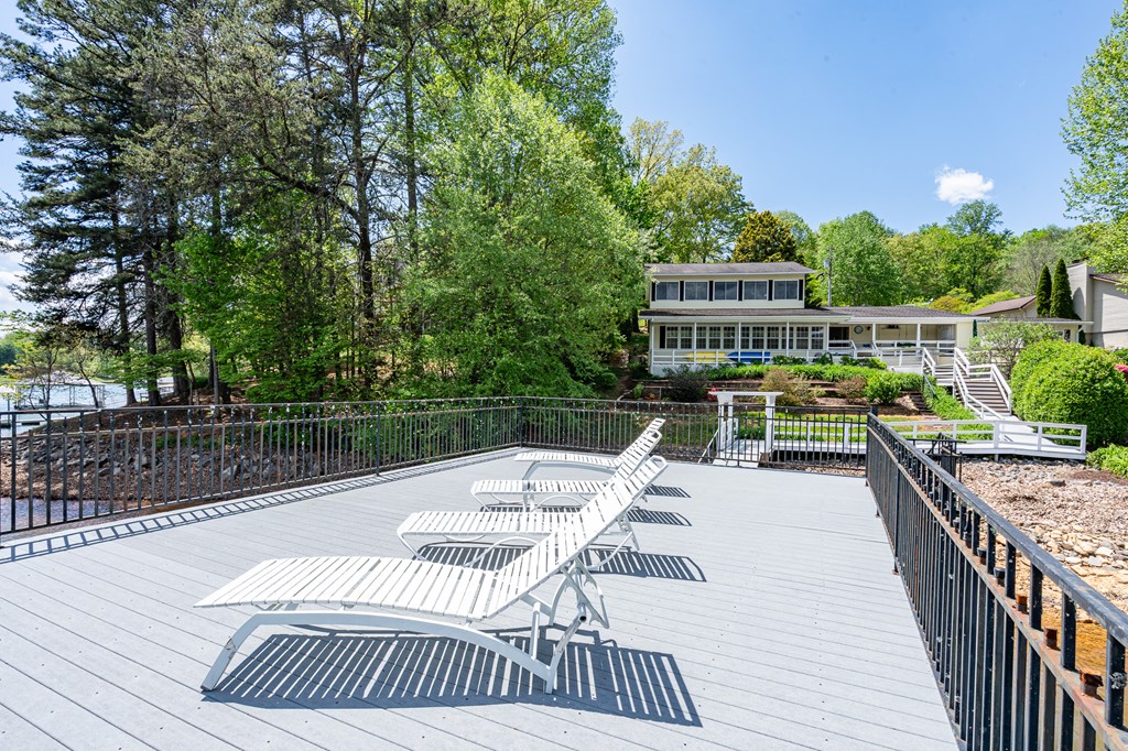 327 Chatuge Village Circle