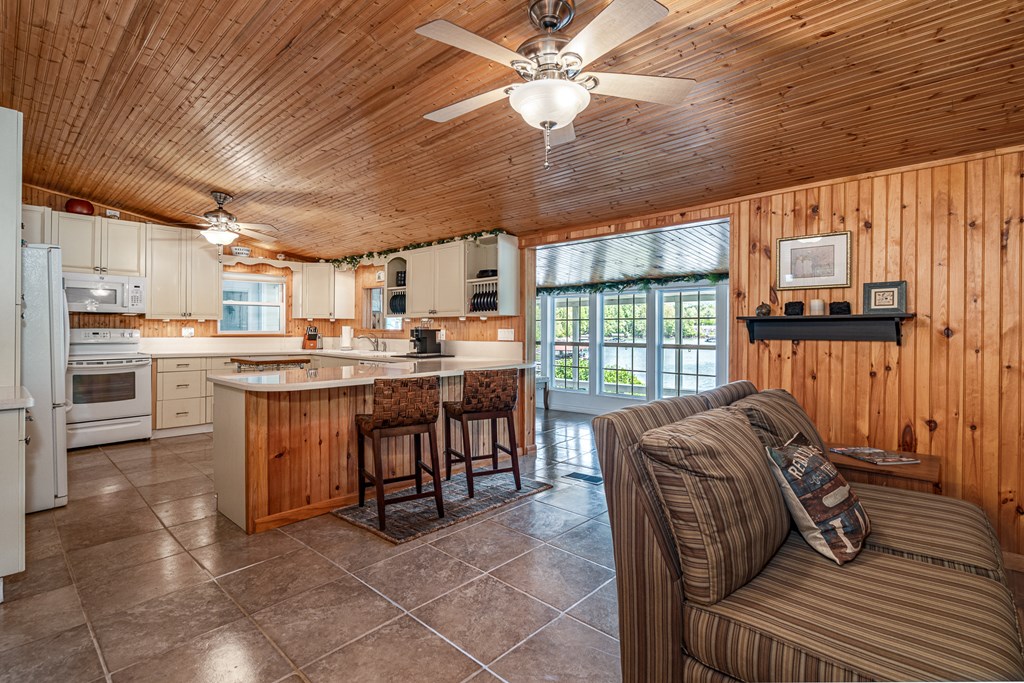 327 Chatuge Village Circle