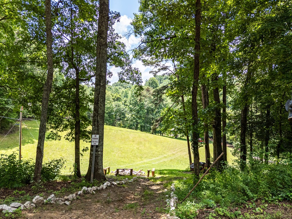 860 Holly Road