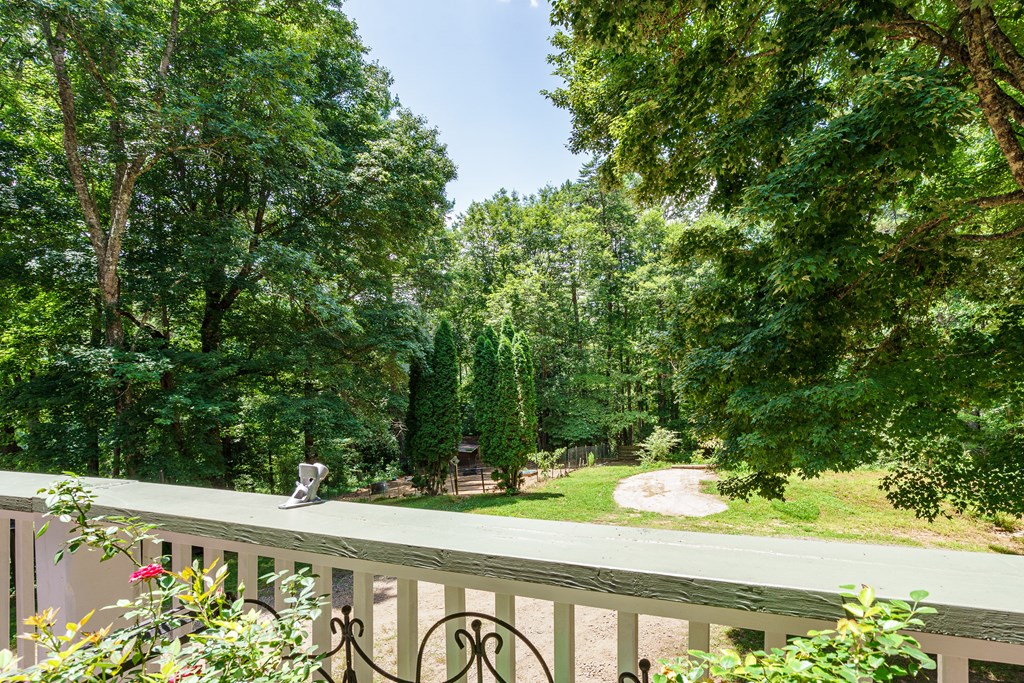 860 Holly Road
