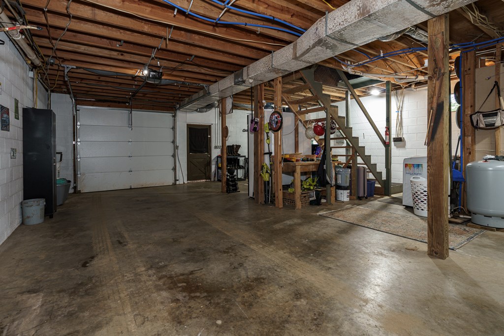 860 Holly Road