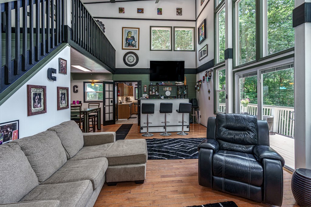 860 Holly Road