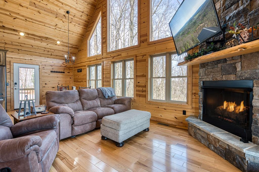 40 Reitzel Ridge Trail