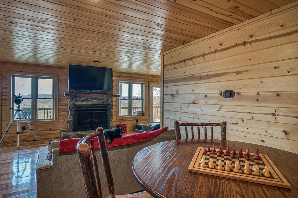 40 Reitzel Ridge Trail