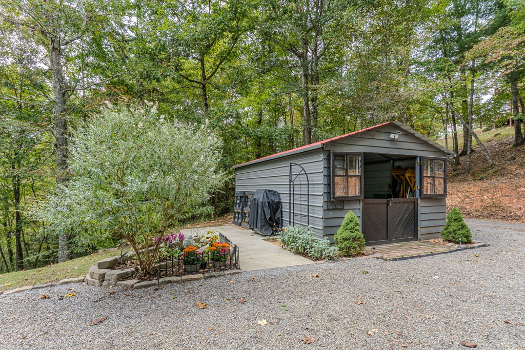 116 Red Bud Lane