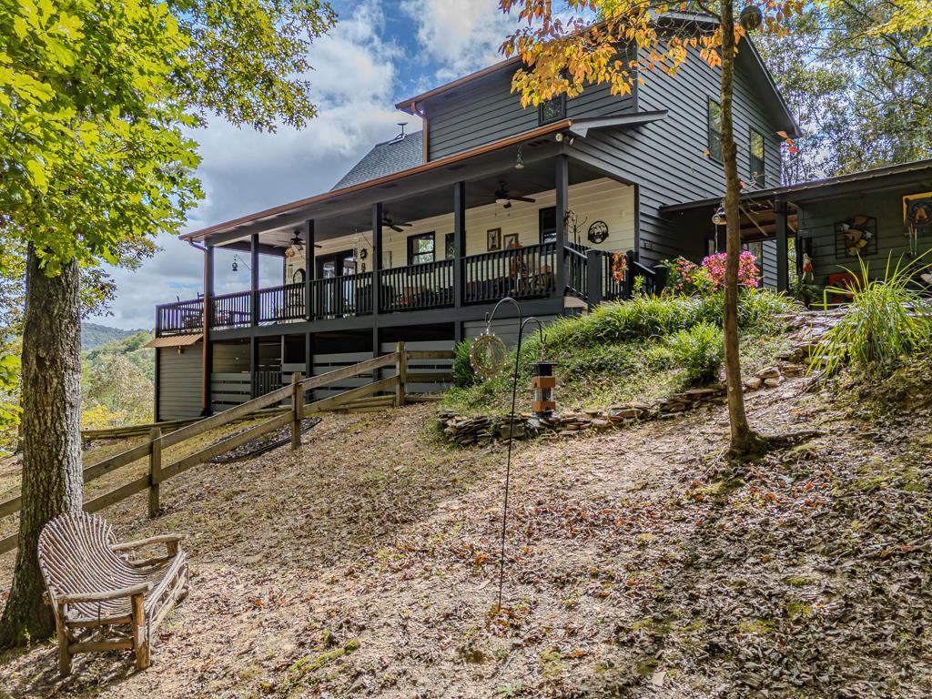 116 Red Bud Lane