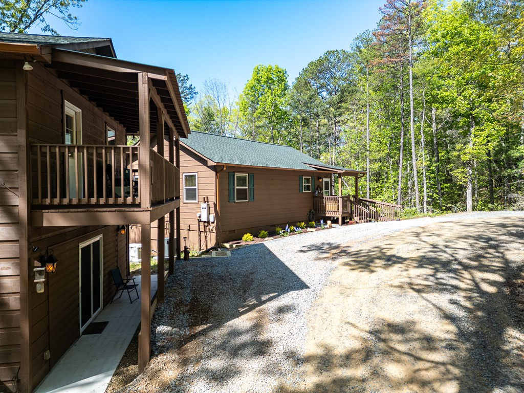 240 Amandas Way