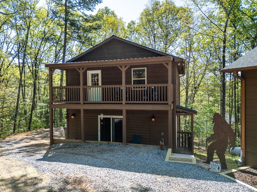 240 Amandas Way