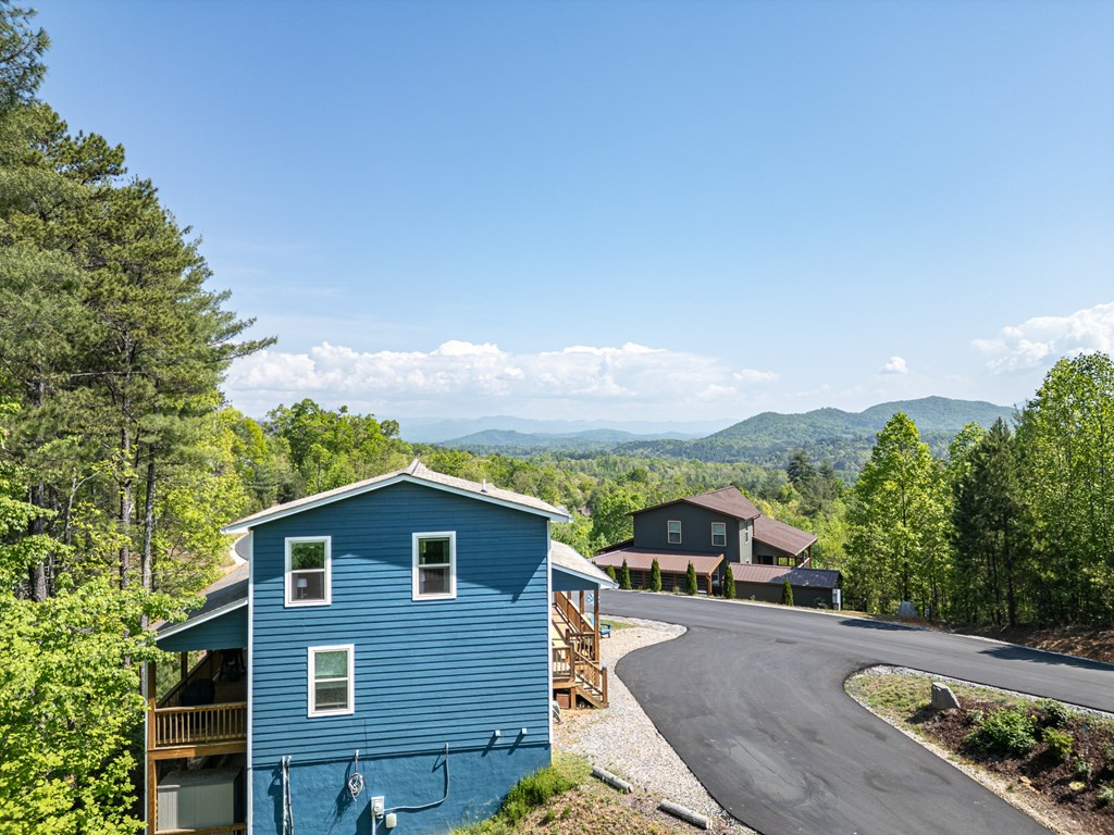 604 Point Overlook Trail