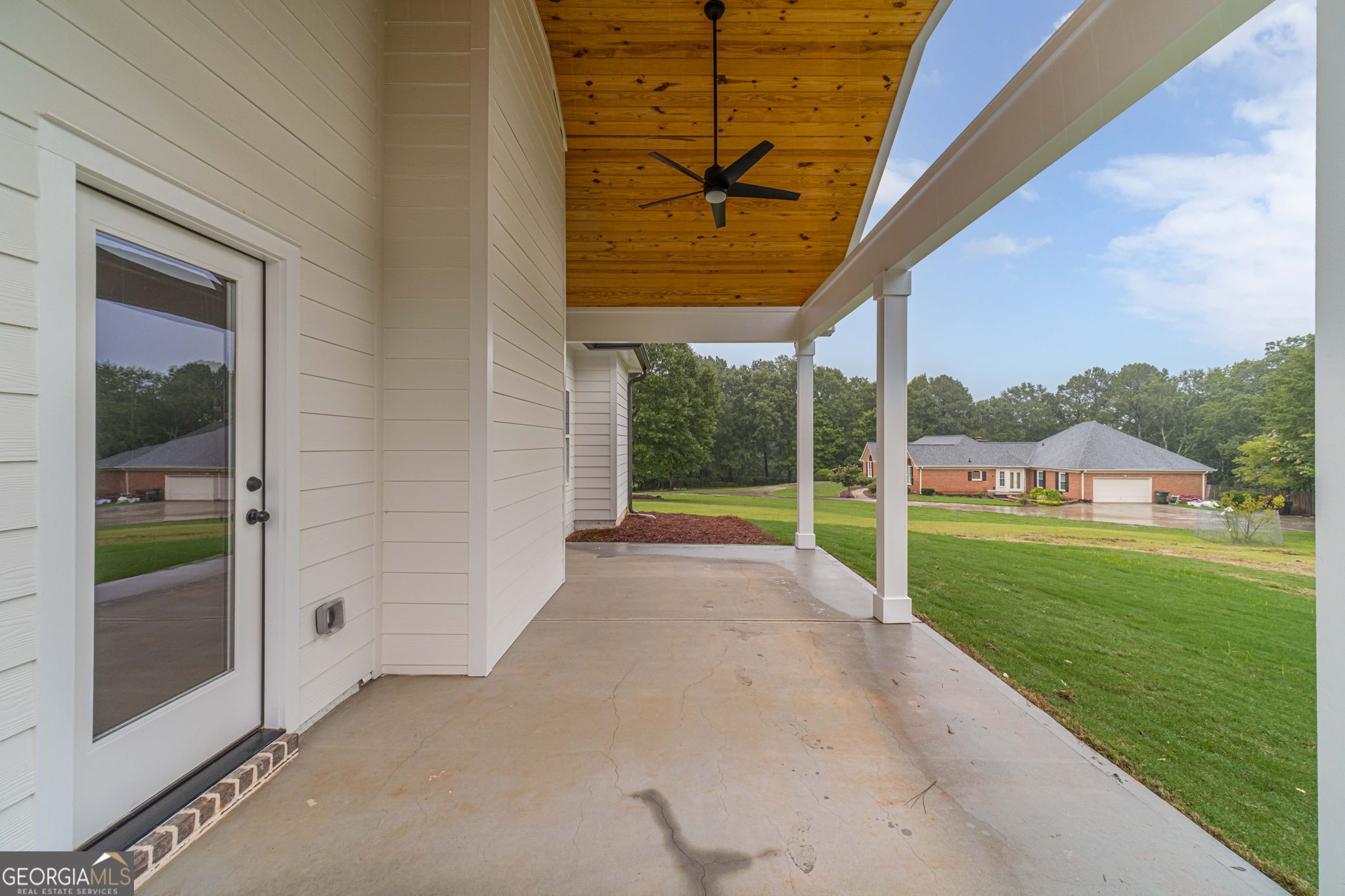1290 Grapevine Trail
