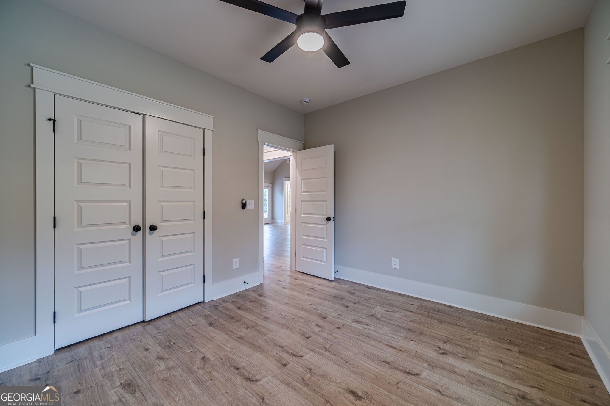 1290 Grapevine Trail