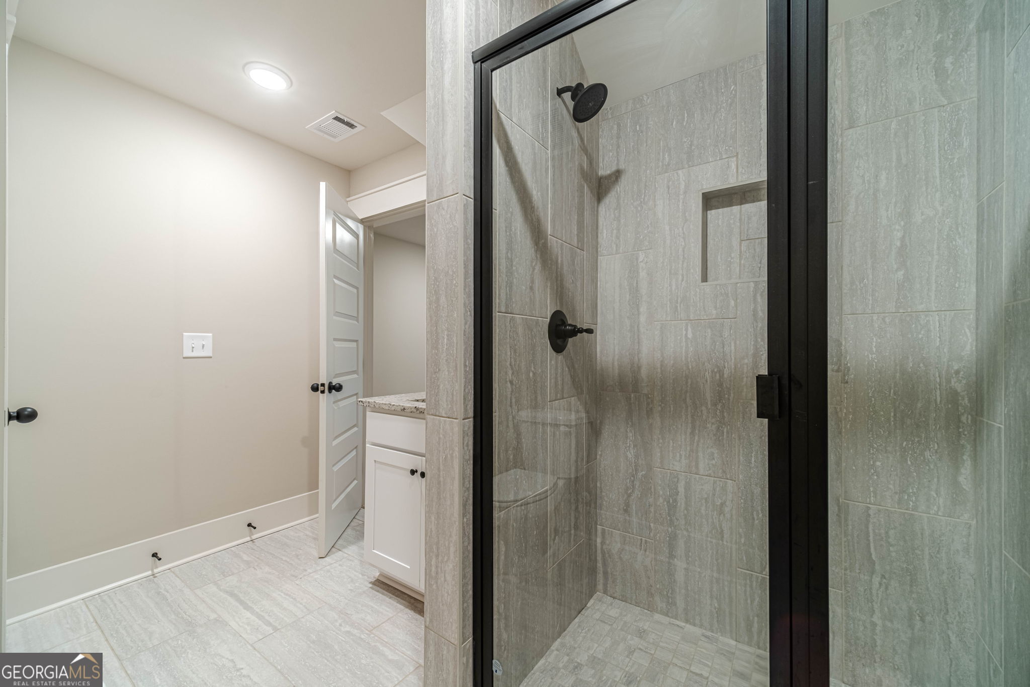 1290 Grapevine Trail