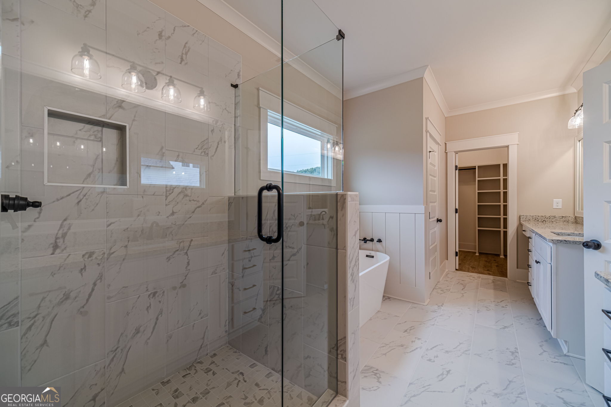 1290 Grapevine Trail