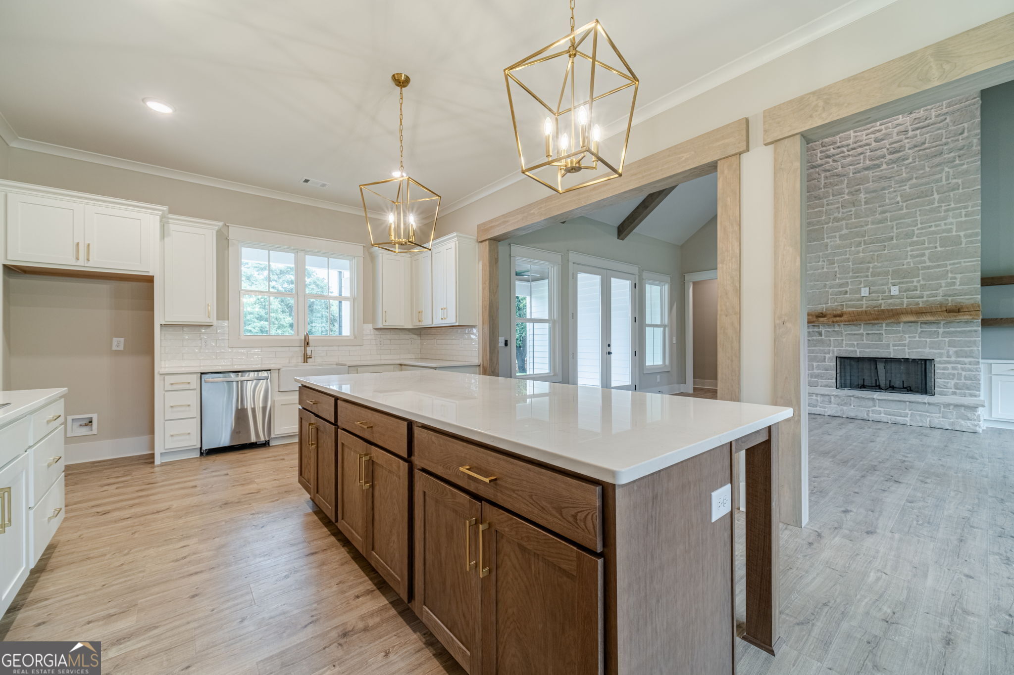 1300 Grapevine Trail