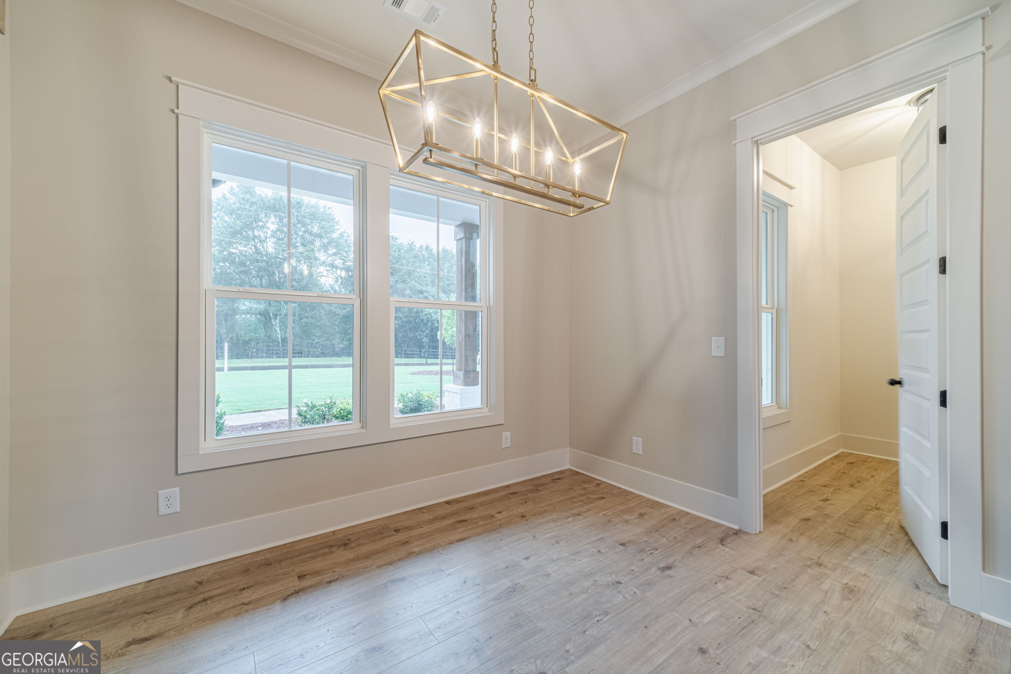 1300 Grapevine Trail