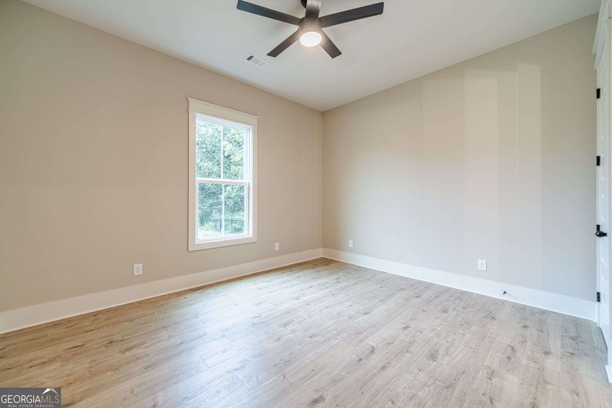1300 Grapevine Trail