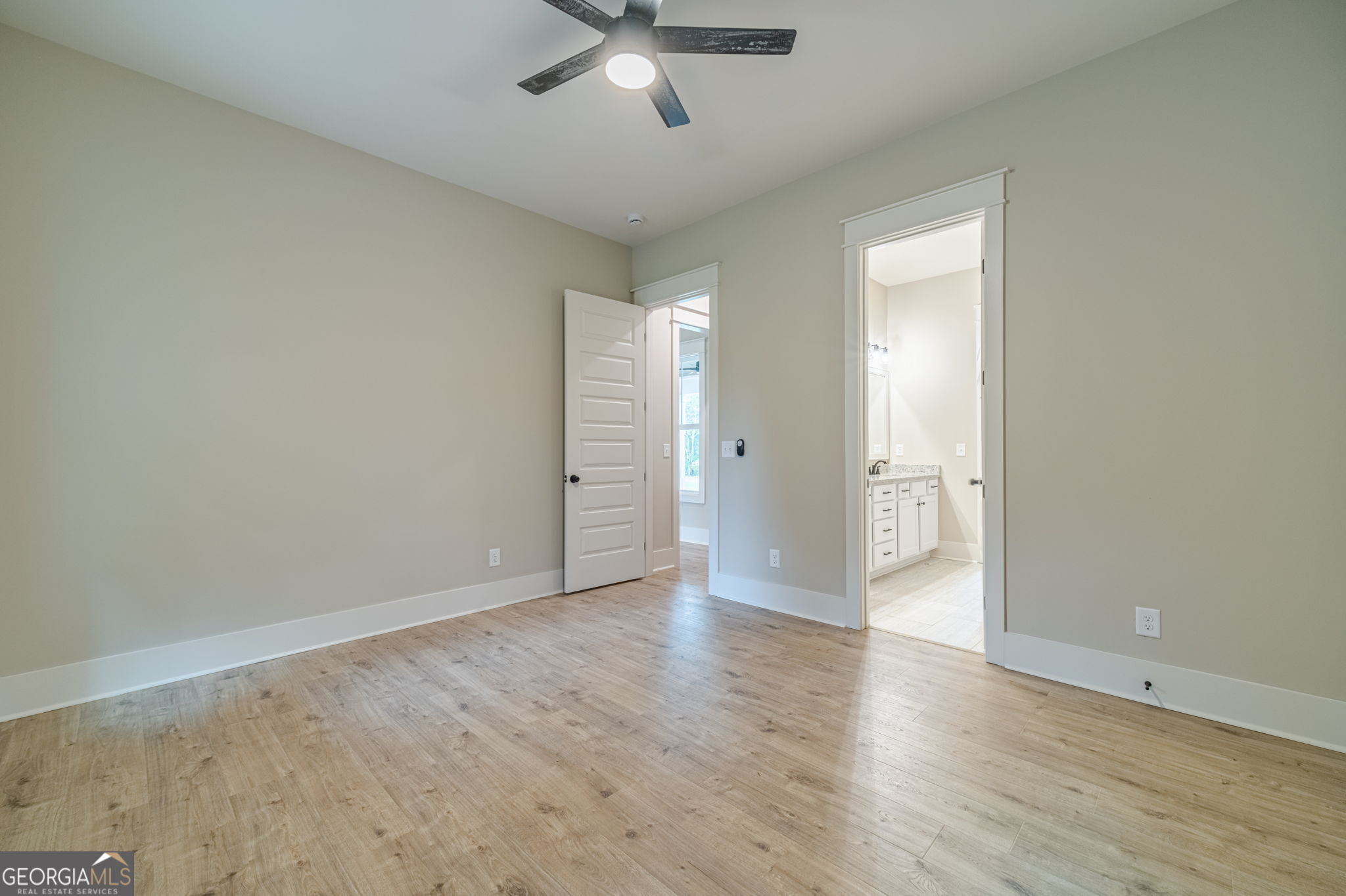 1300 Grapevine Trail