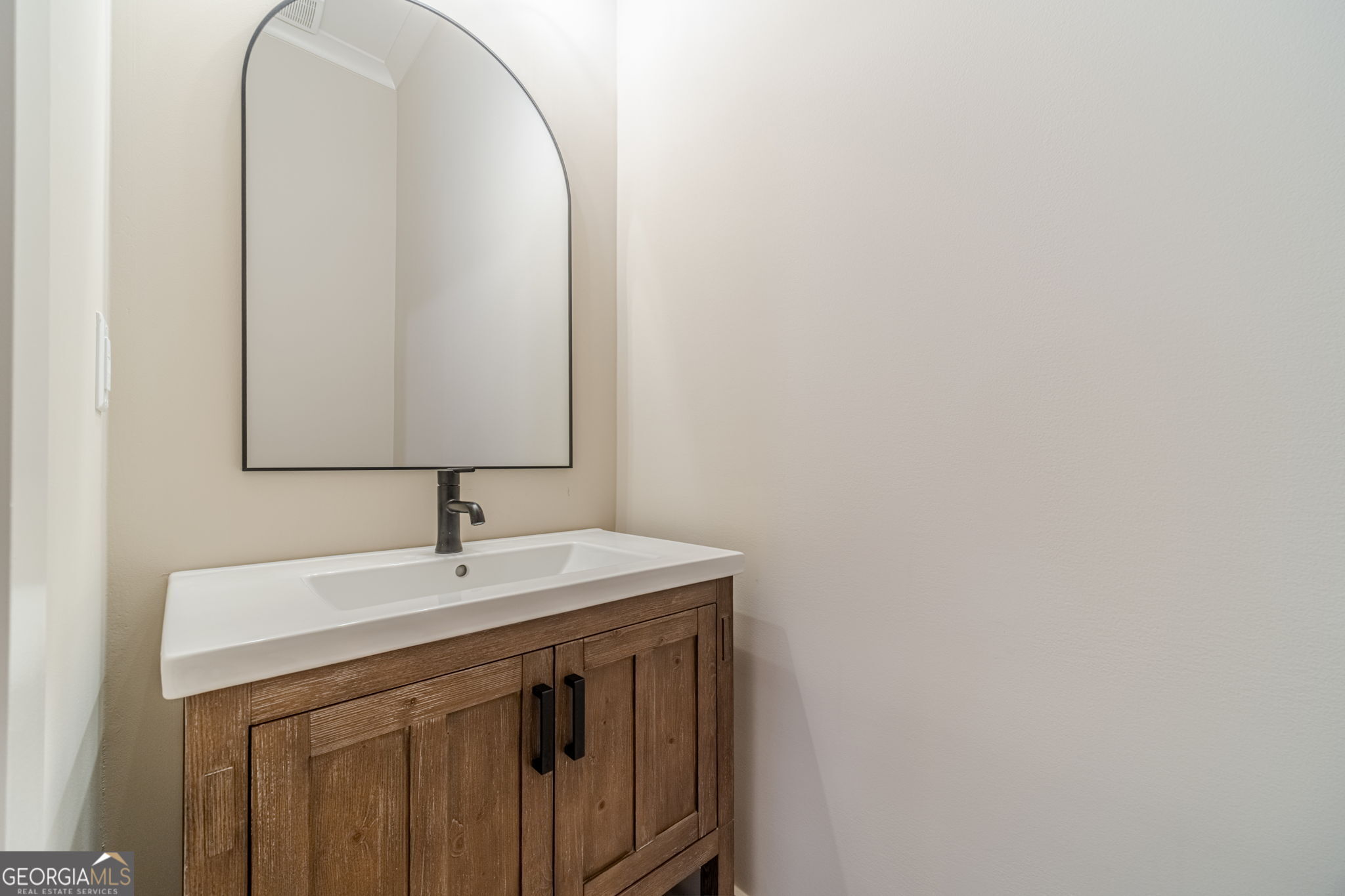 1300 Grapevine Trail