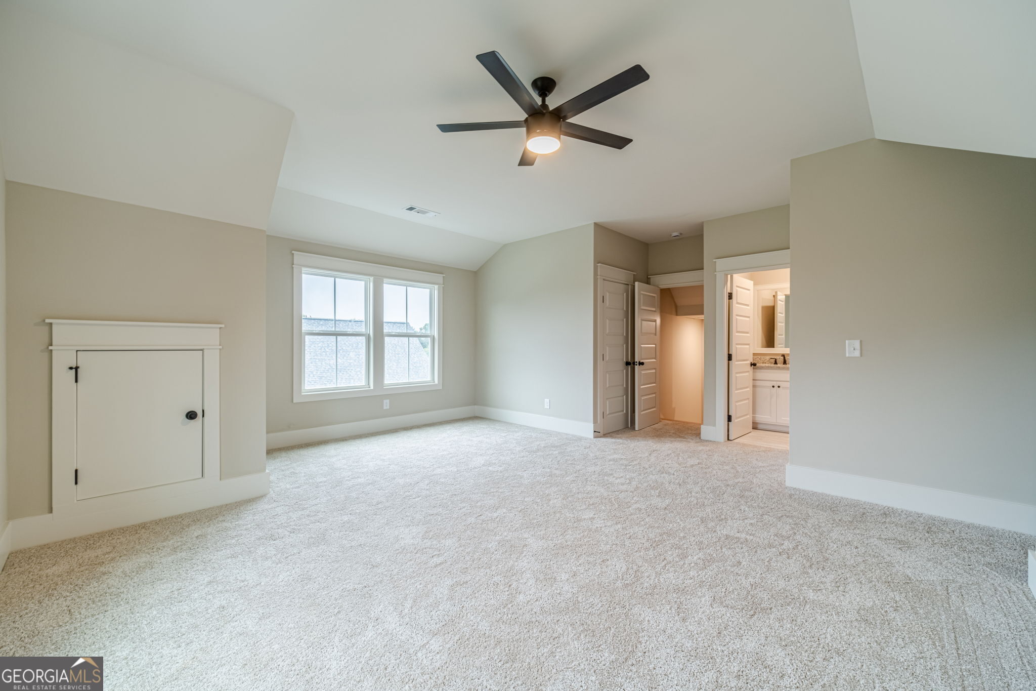 1300 Grapevine Trail