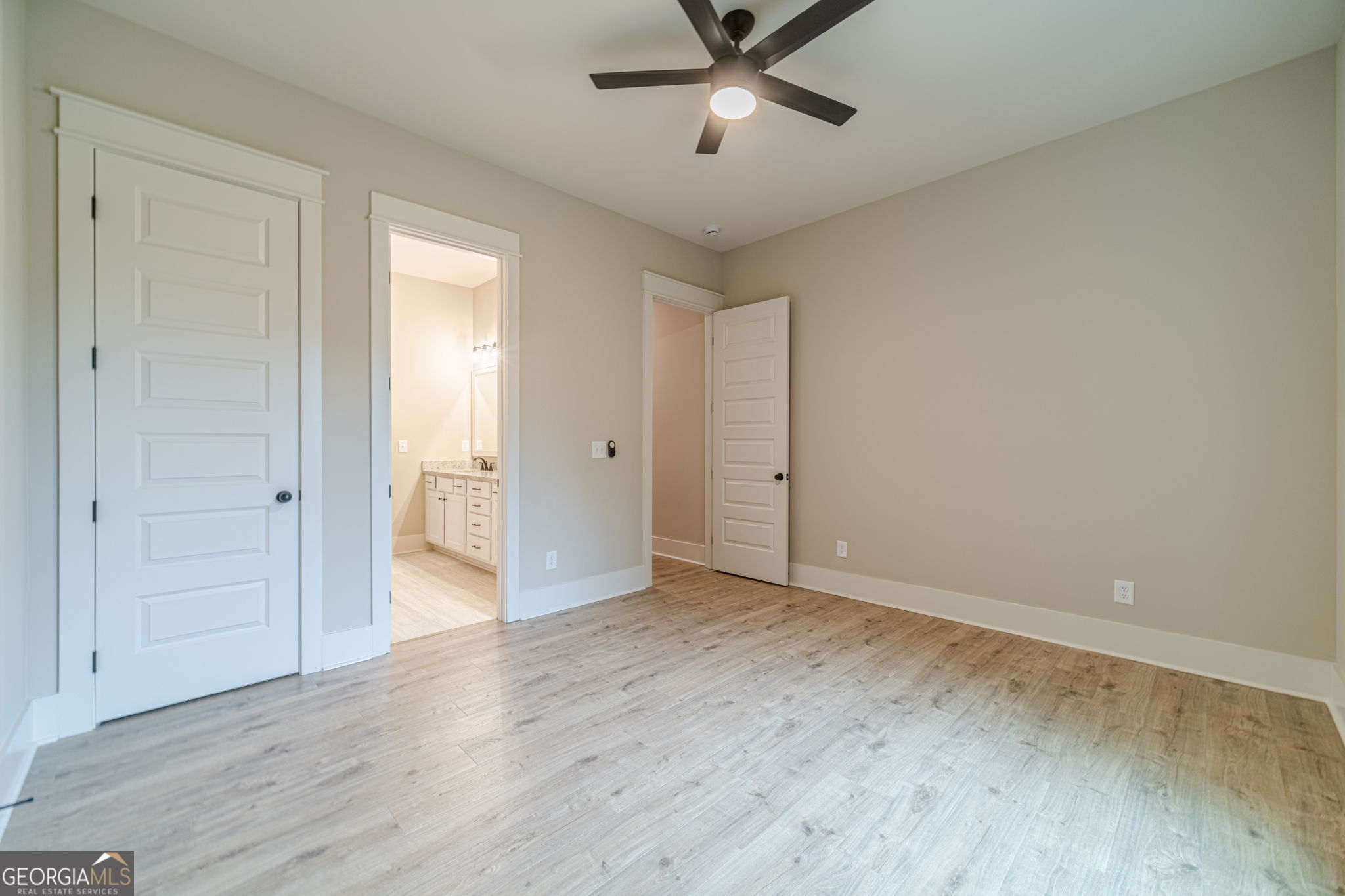 1300 Grapevine Trail