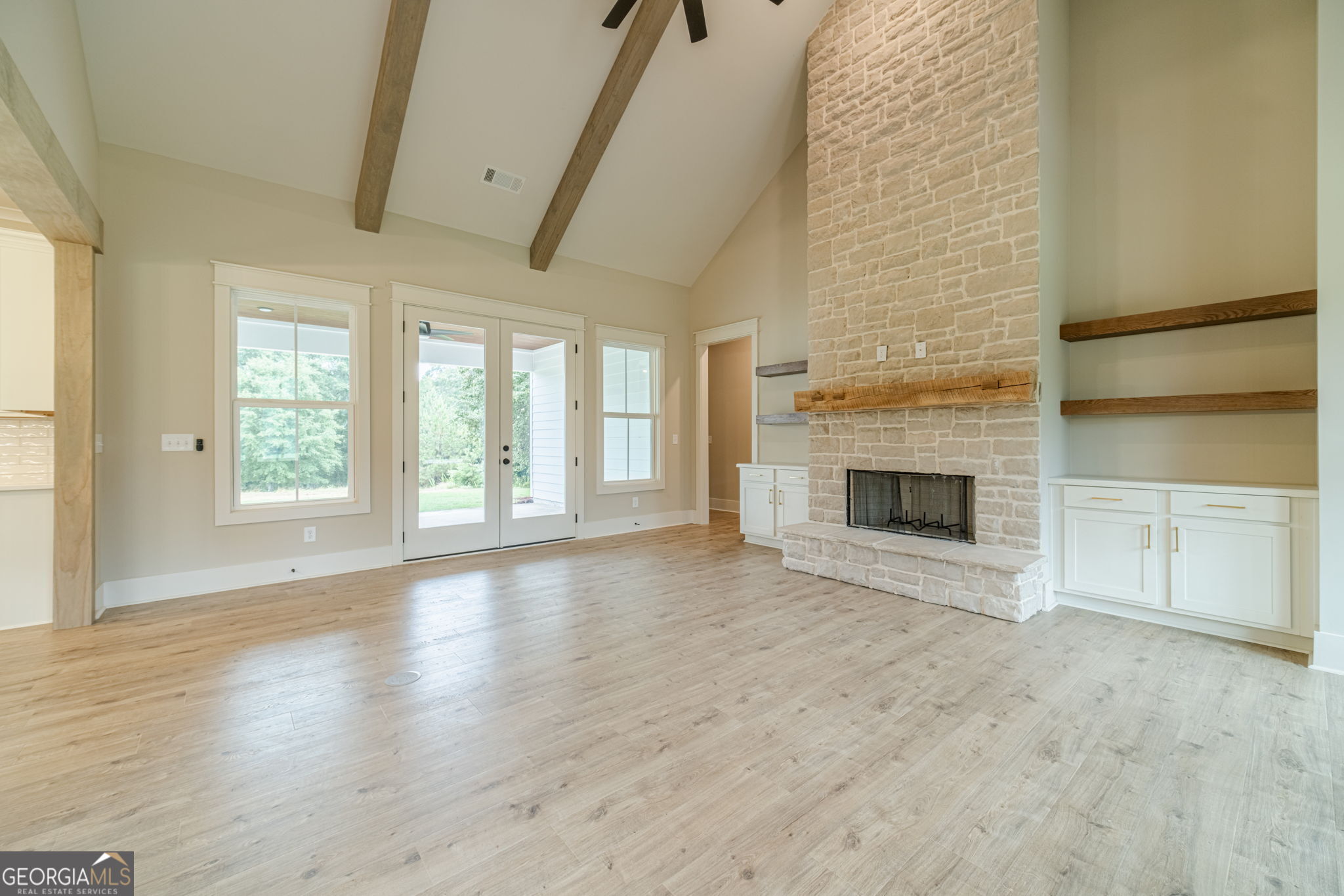 1300 Grapevine Trail