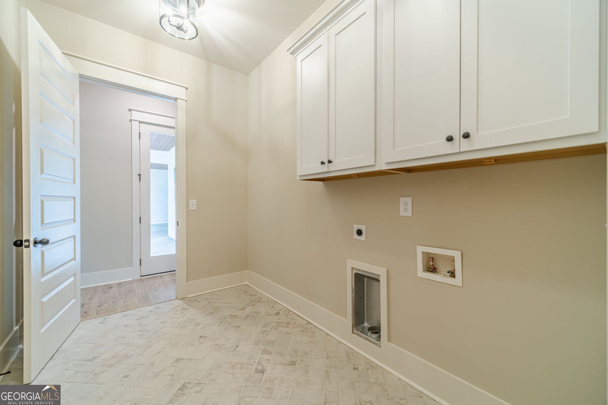 1300 Grapevine Trail