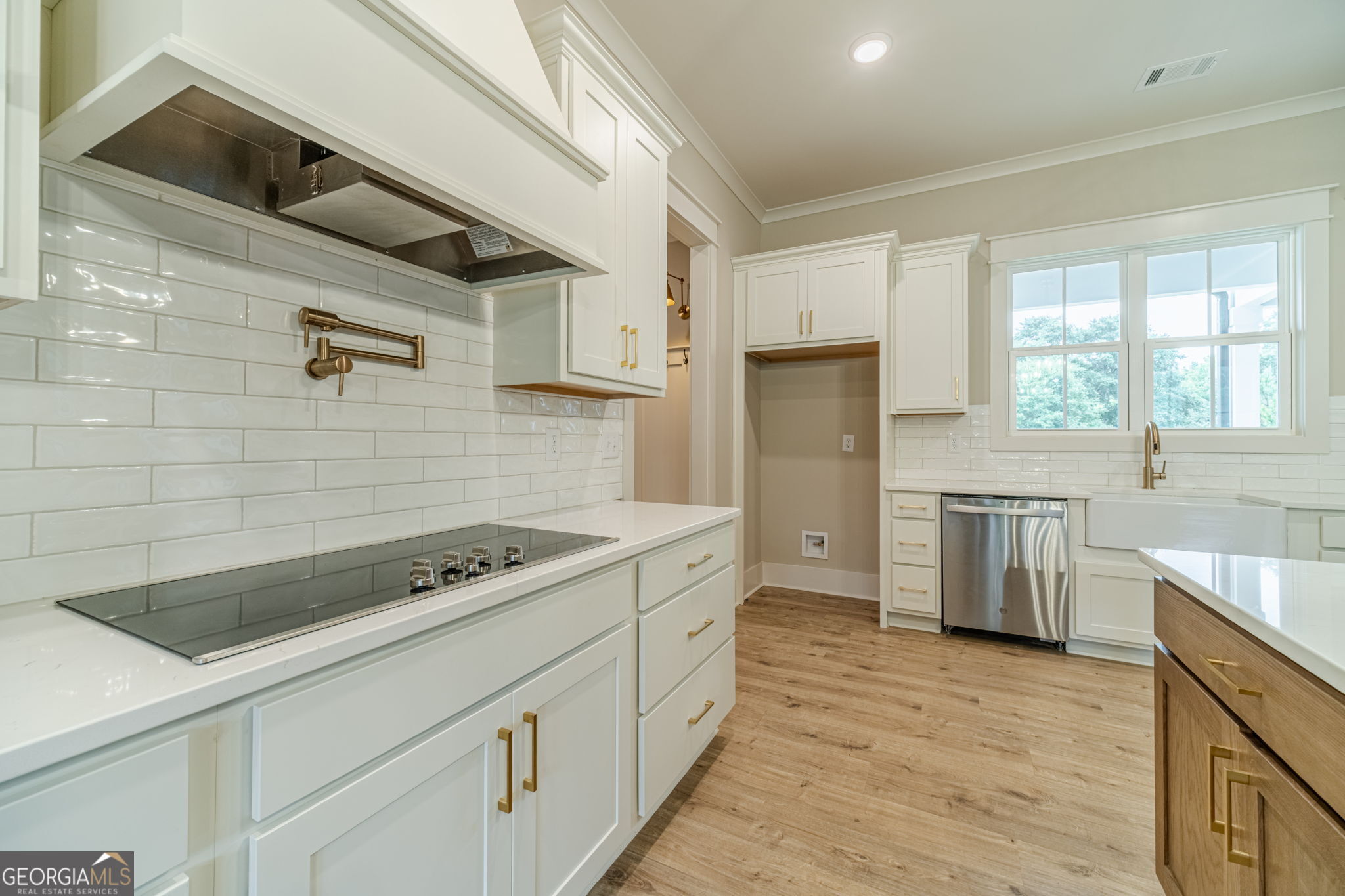 1300 Grapevine Trail
