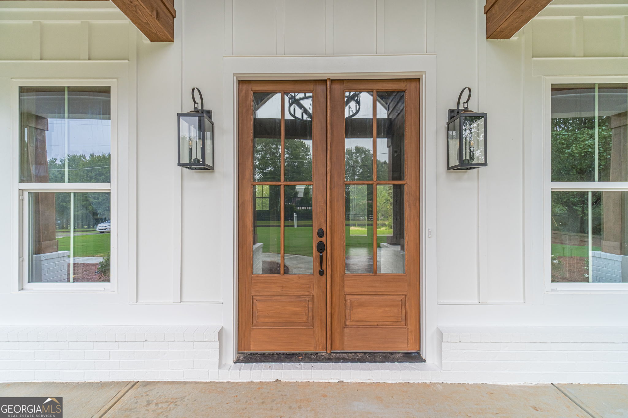 1300 Grapevine Trail