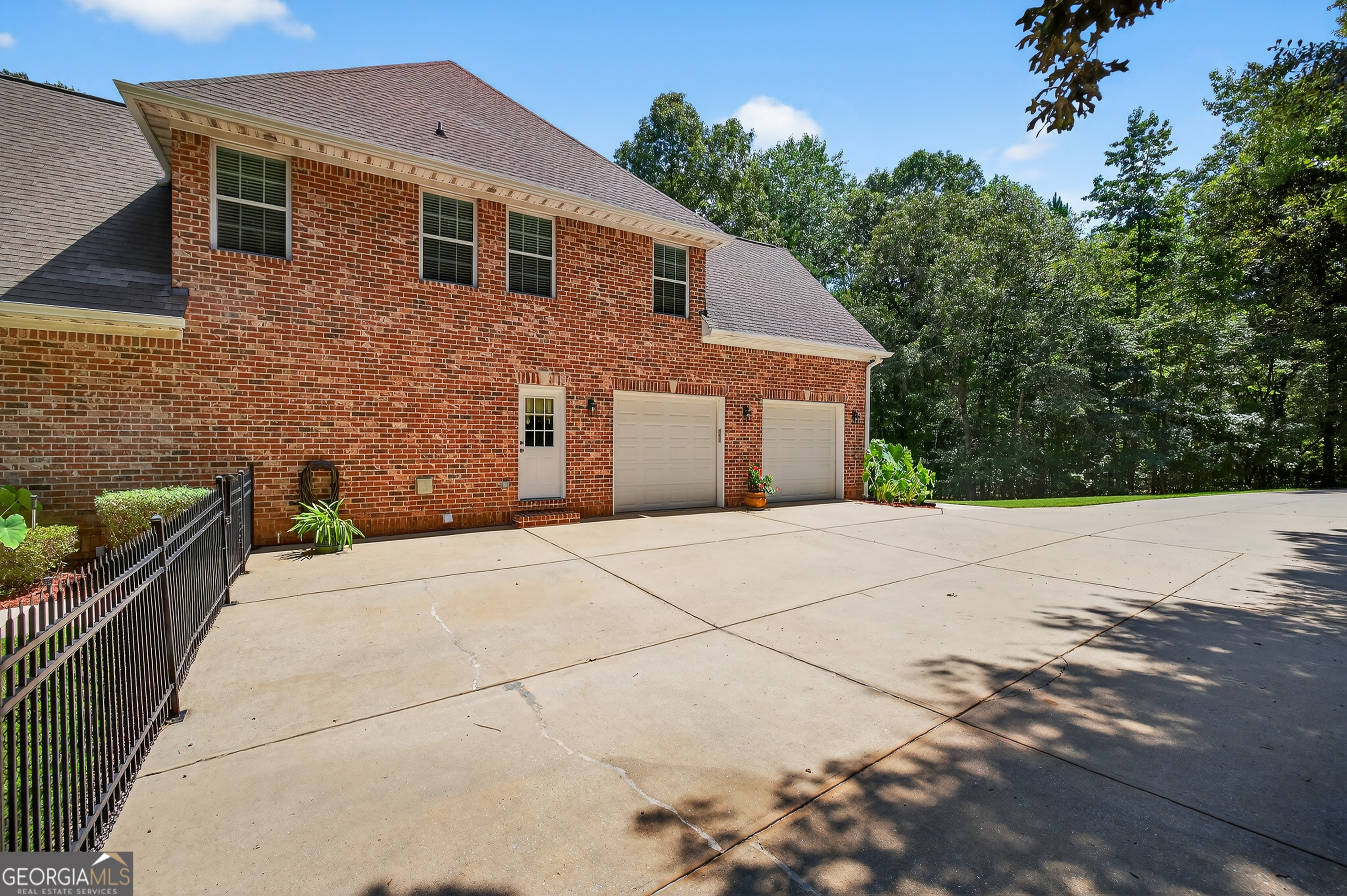 1050 Cedar Grove Drive