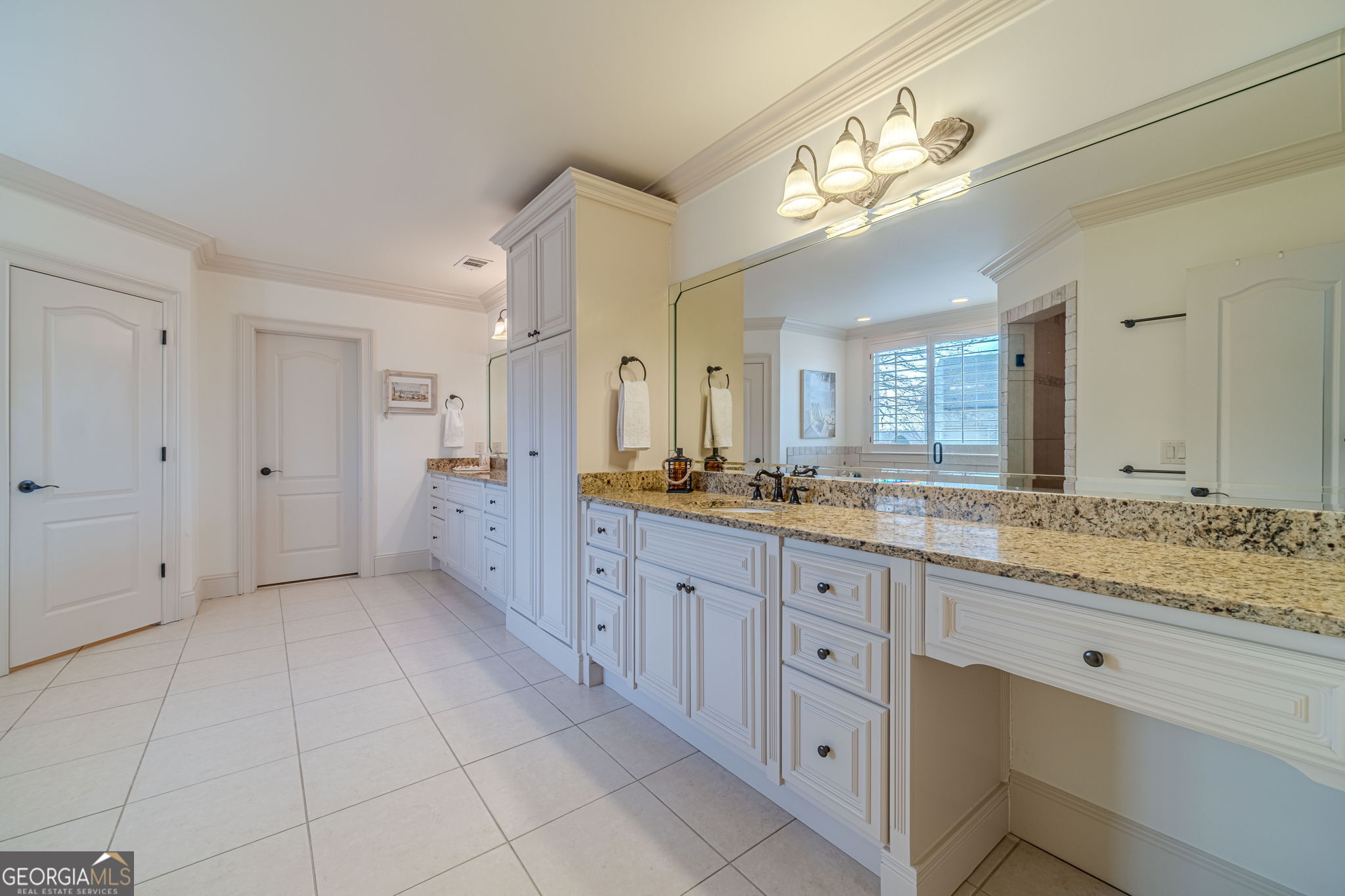 2262 Crimson King Drive