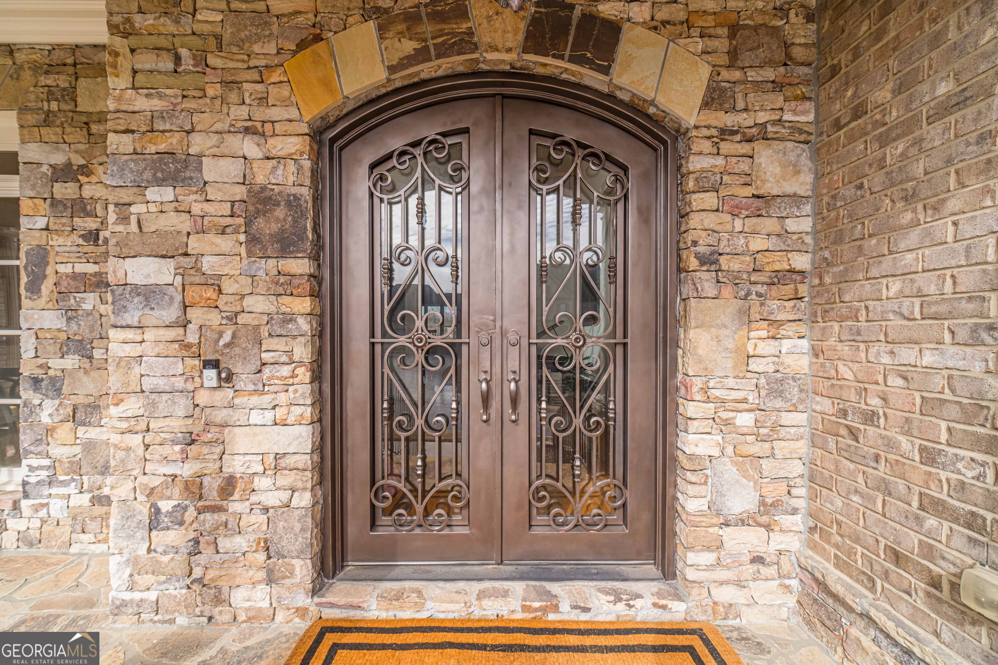 2262 Crimson King Drive