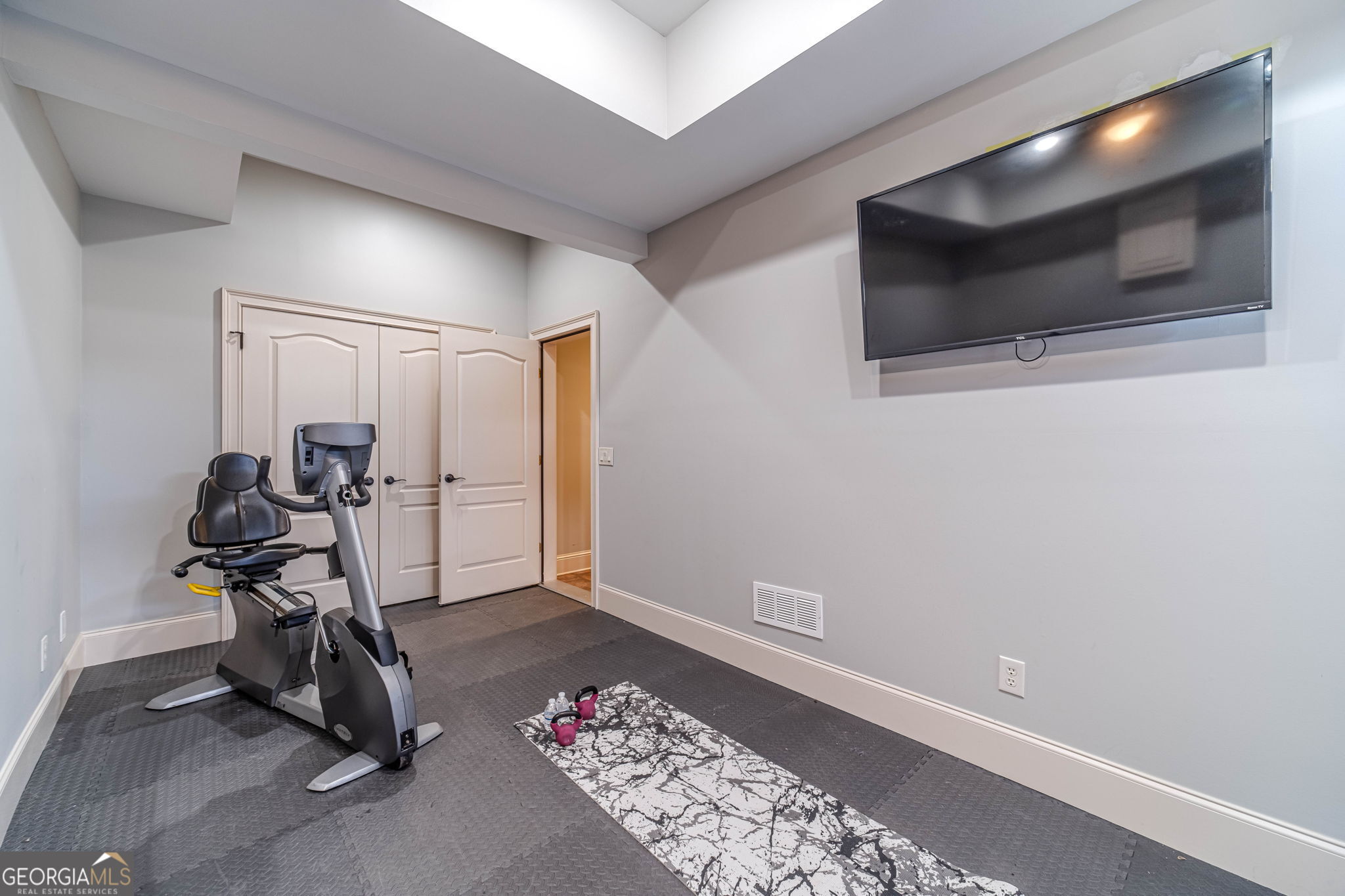 2262 Crimson King Drive