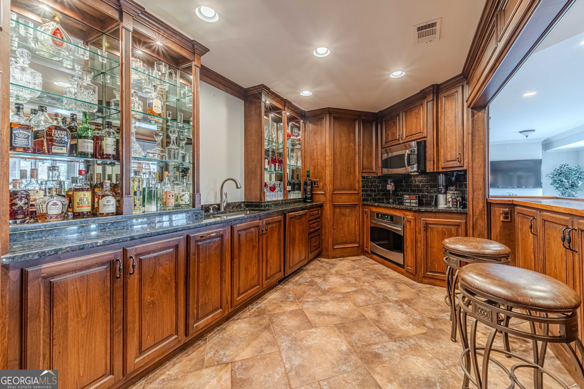 2262 Crimson King Drive