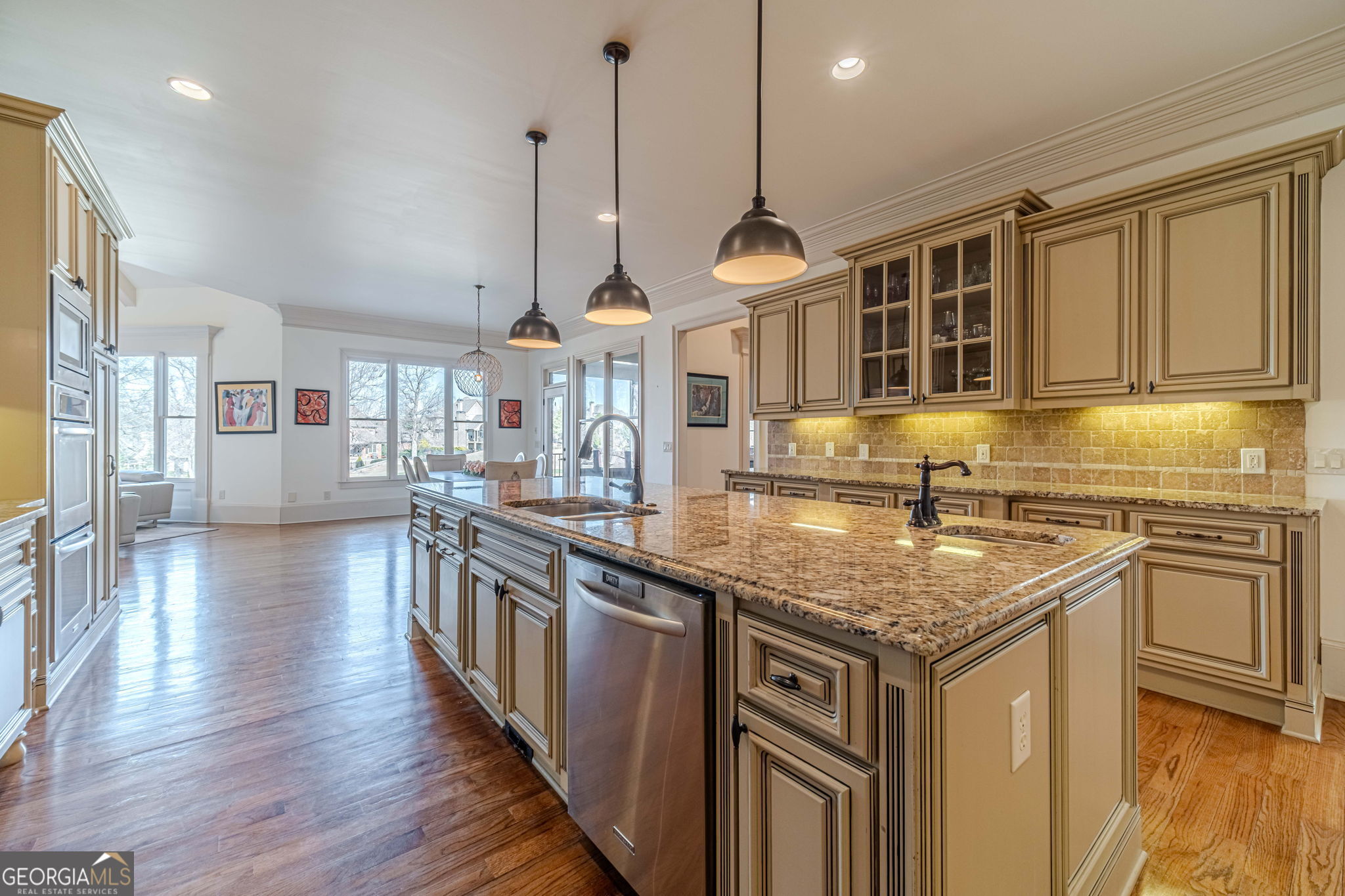 2262 Crimson King Drive